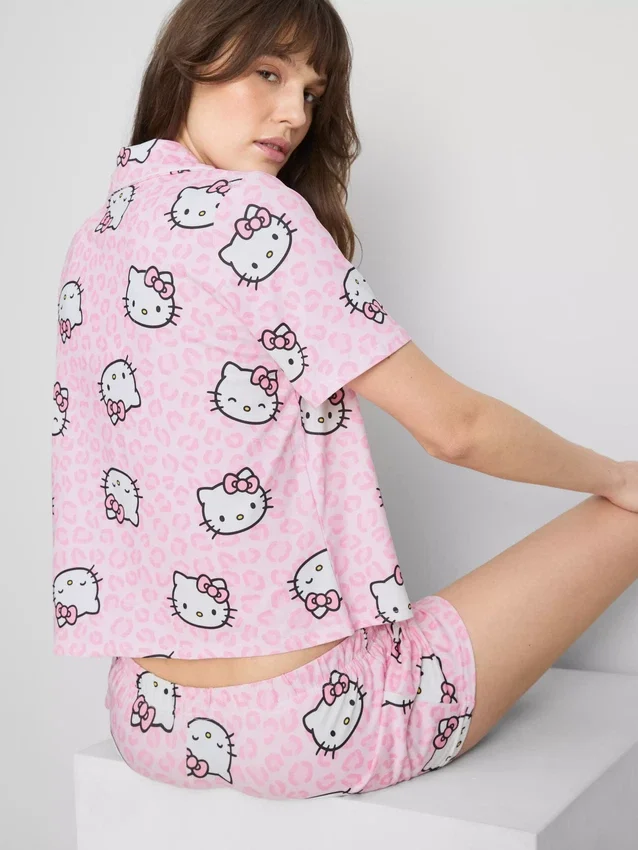Hello Kitty -lyhyet boyfriend-pyjamat