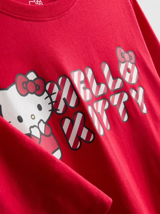 Hello Kitty -raidallinen pyjamasetti