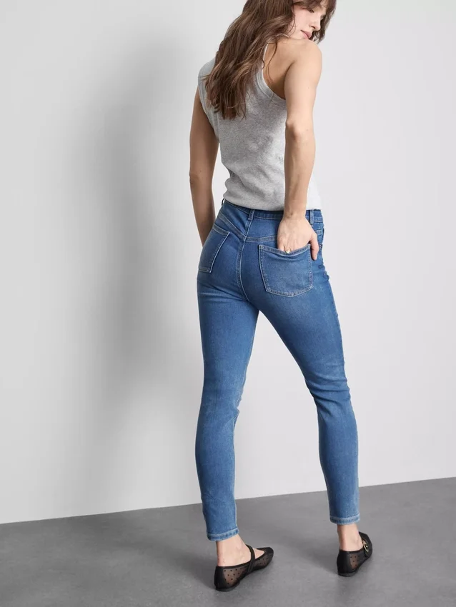 Huippulaadukkaat korkeavyötäröiset skinny-farkut