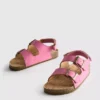 Kaksinkertaisella soljella varustetut slingback-sandaalit