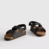 Kaksinkertaisella soljella varustetut slingback-sandaalit
