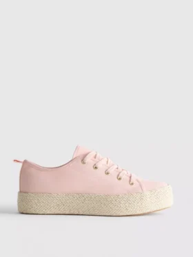 Kangas- ja juuttipohjaiset flatform-tennarit
