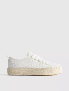 Kangas- ja juuttipohjaiset flatform-tennarit