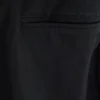 Kapeat joustavat chino-housut