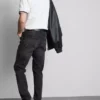 Keskikorkeat skinny-farkut