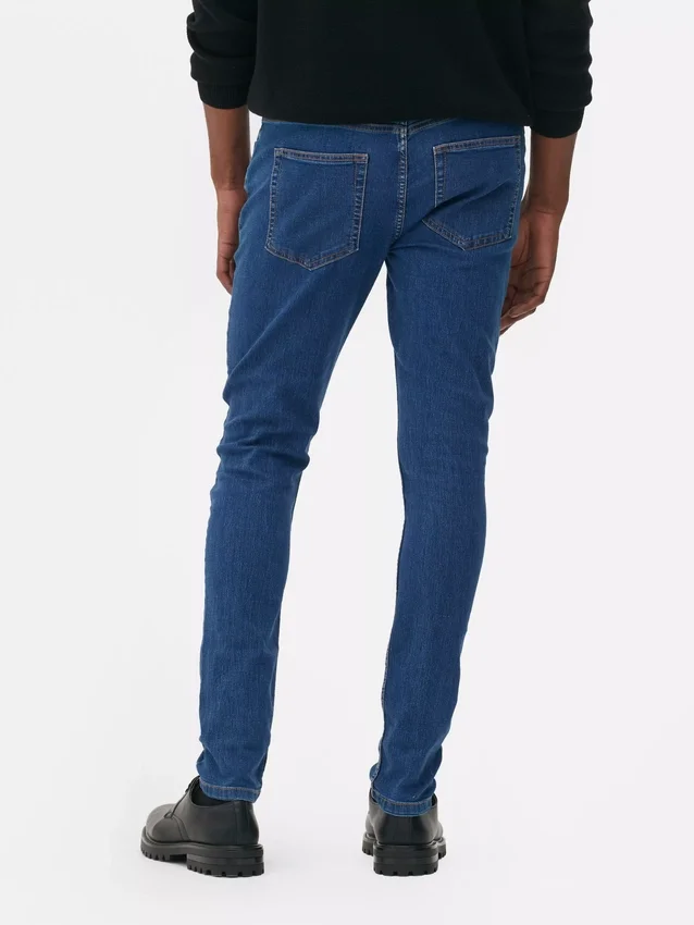 Keskikorkeat skinny-farkut