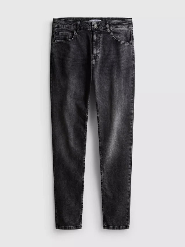 Keskikorkeat skinny-farkut