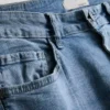 Keskikorkeat skinny-farkut