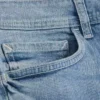 Keskikorkeat skinny-farkut