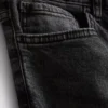 Keskikorkeat skinny-farkut