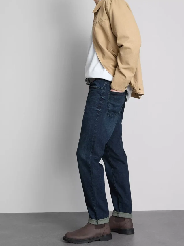 Keskikorkeat slim fit -farkut