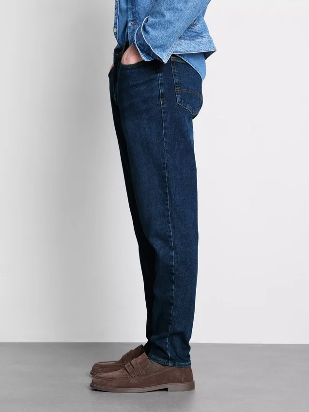 Keskikorkeat slim fit -farkut