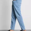 Keskikorkeat slim fit -farkut