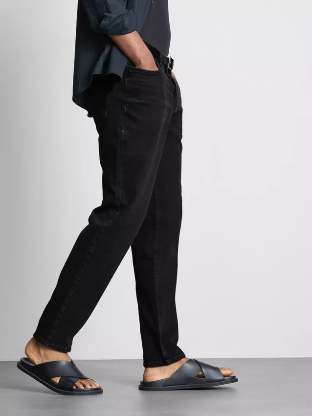 Keskikorkeat slim fit -farkut