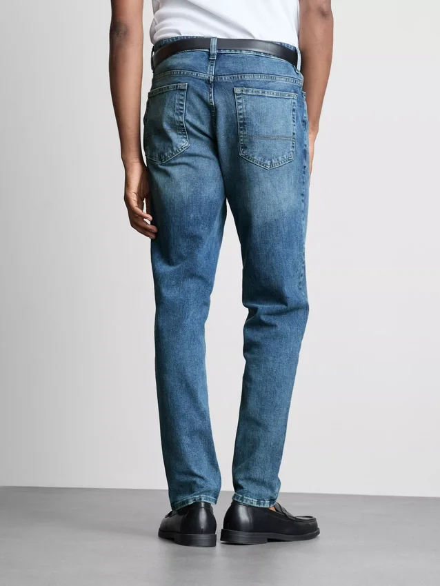 Keskikorkeat slim fit -farkut