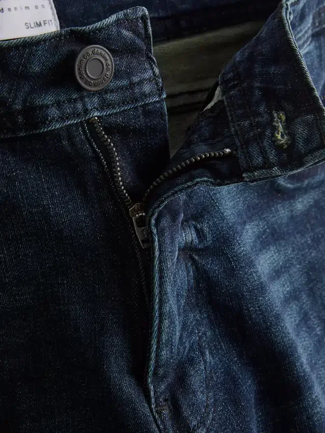 Keskikorkeat slim fit -farkut