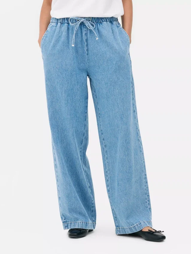 Keskikorkeat sweatpant-farkut