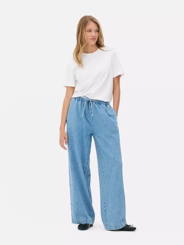 Keskikorkeat sweatpant-farkut