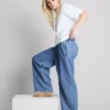 Keskikorkeat sweatpant-farkut