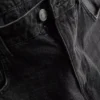 Keskikorkeat, väljät denimshortsit