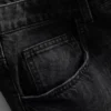 Keskikorkeat, väljät denimshortsit