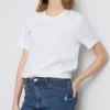 Keskikorkeat, ylös käännettävät denimshortsit