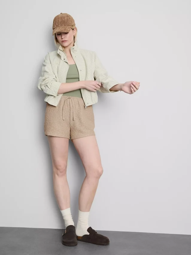 Kiristysnauhalliset ryppyiset shortsit