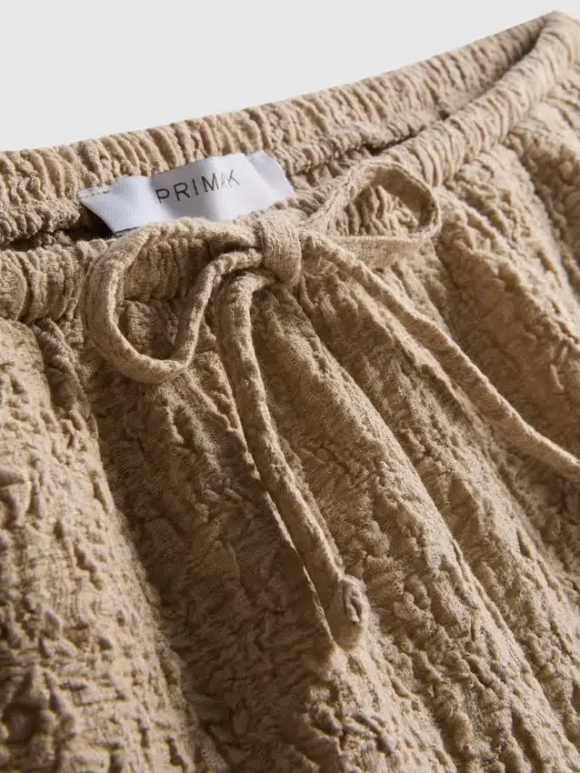 Kiristysnauhalliset ryppyiset shortsit