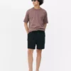 Kiristysnauhalliset shortsit