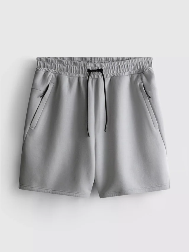 Kiristysnauhalliset urheilushortsit