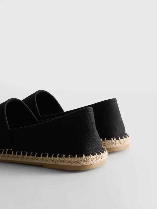 Klassiset kangas-espadrillot