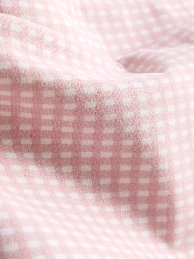 Korkeavyötäröiset gingham-urheileshortsit