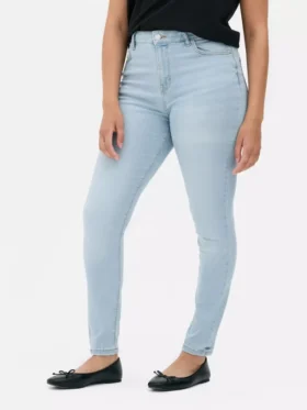 Korkeavyötäröiset skinny-farkut