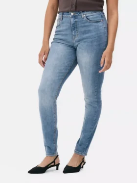 Korkeavyötäröiset skinny-farkut