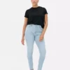 Korkeavyötäröiset skinny-farkut