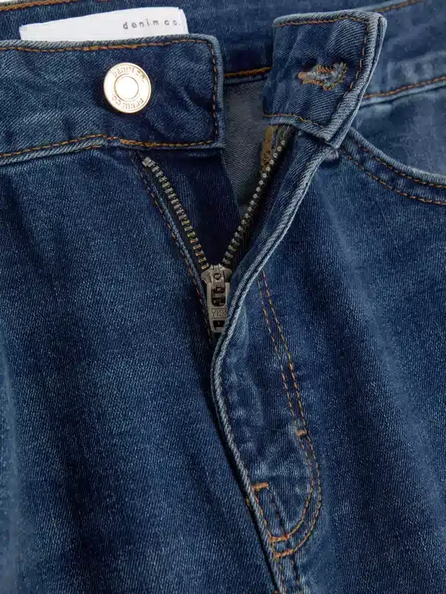 Korkeavyötäröiset skinny-farkut