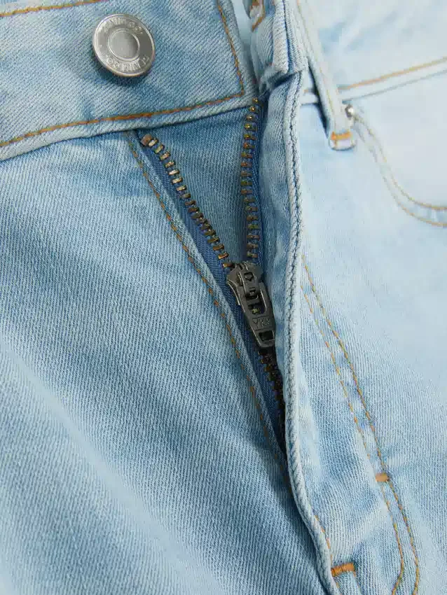 Korkeavyötäröiset skinny-farkut