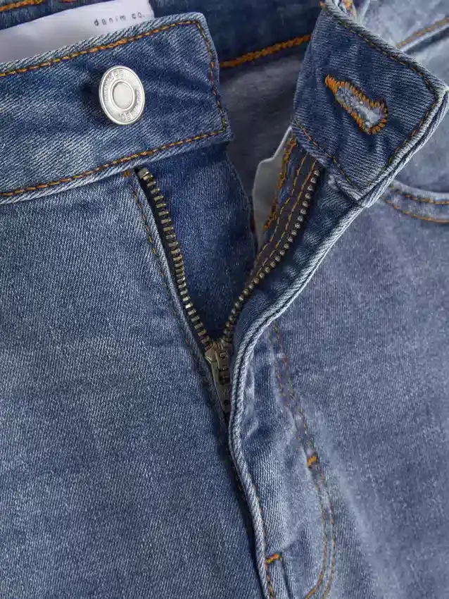 Korkeavyötäröiset skinny-farkut