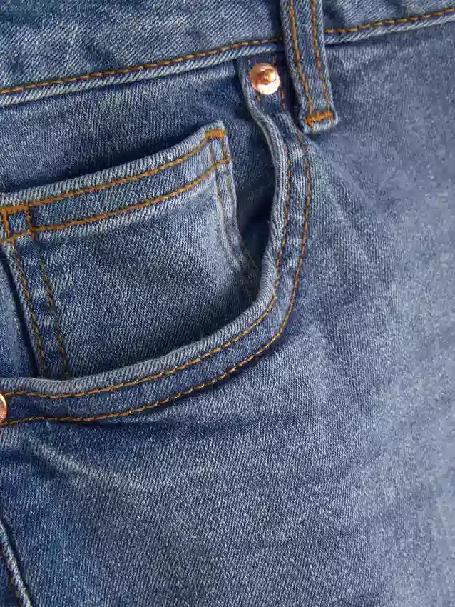 Korkeavyötäröiset skinny-farkut