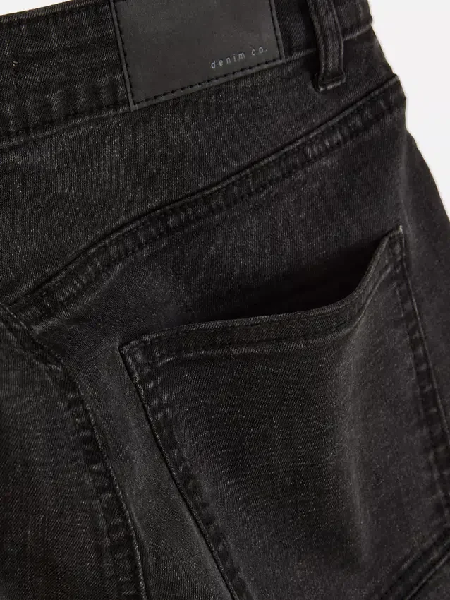 Korkeavyötäröiset skinny-farkut