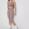 Korkeavyötäröiset urheilulliset capri-leggingsit