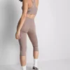Korkeavyötäröiset urheilulliset capri-leggingsit