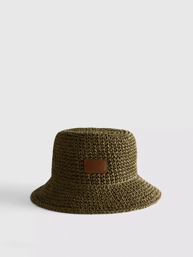 Kudottu bucket-hattu