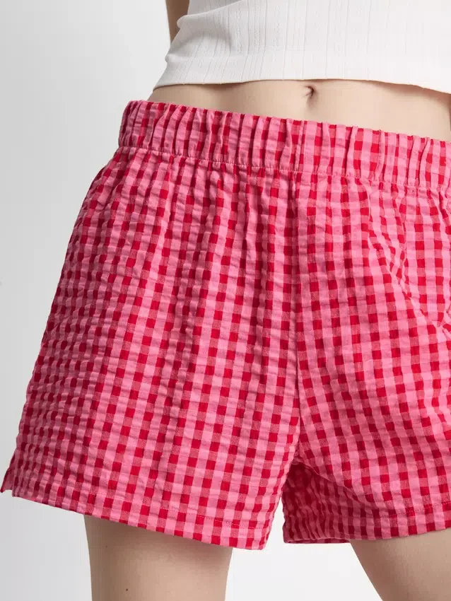 Kudotut puuvillaiset pyjamat