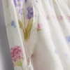 Kukka-kuvioiset, leveälahkeiset pyjamahousut