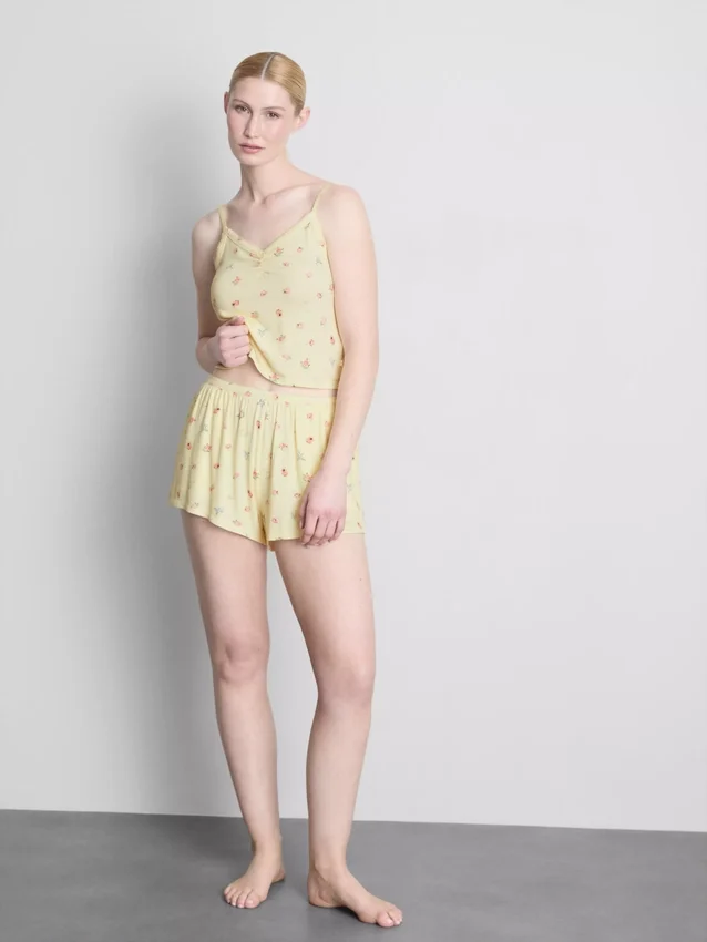 Kukkakuvioiset ribbatut pyjamat-shortsit