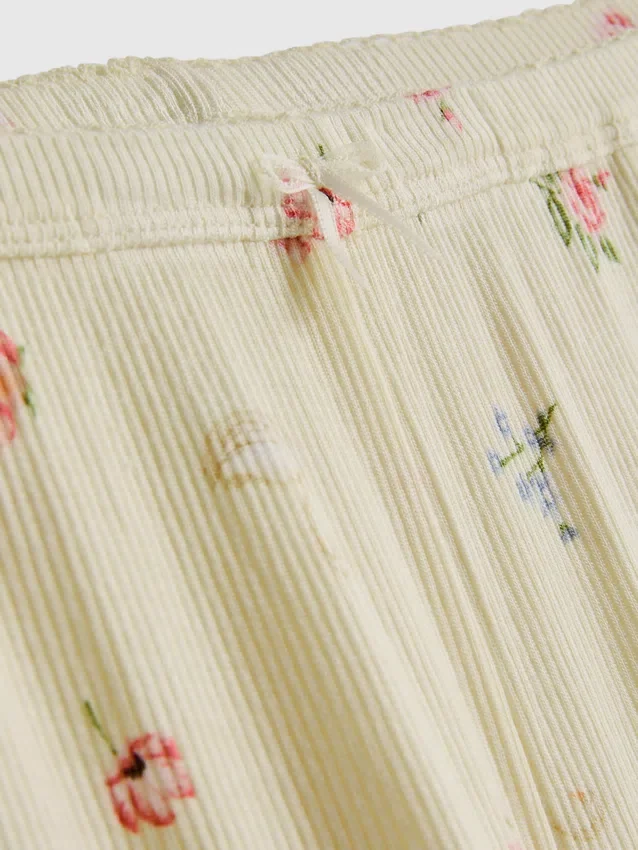 Kukkakuvioiset ribbineulotut pyjamahousut