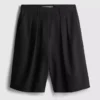 Laskostetut bermudashortsit