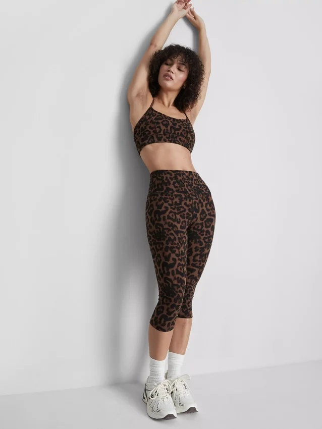 Leopardikuvioiset capri-leggingsit