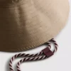 Leukahihnallinen bucket-hattu